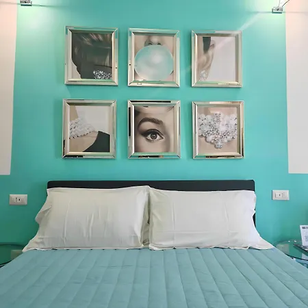 The B Place Cola Roma