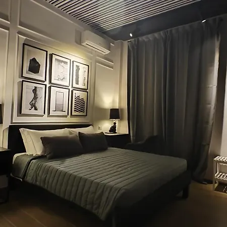 The B Place Cola 4* ローマ