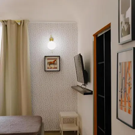 The B Place Cola ゲストハウス ローマ