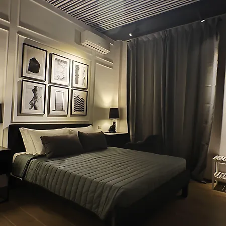 The B Place Cola 4* ローマ