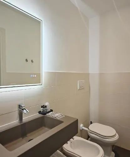 Pensionat The B Place Cola Rom