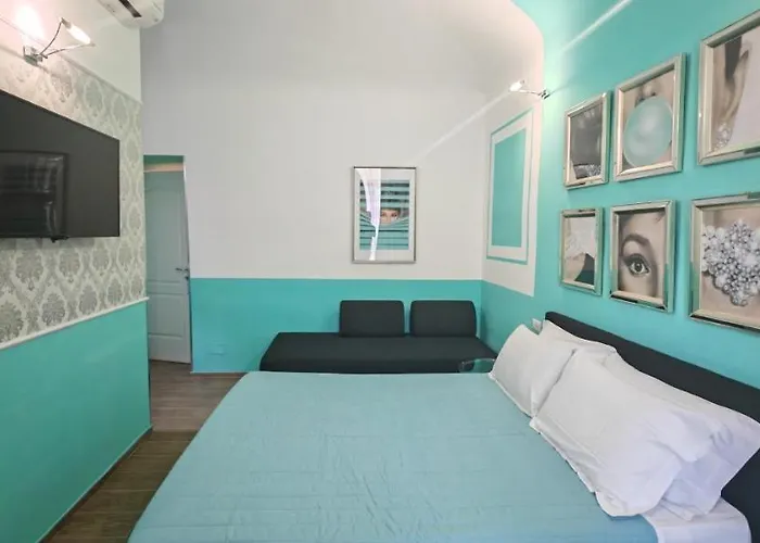 The B Place Cola Pensionat Rom