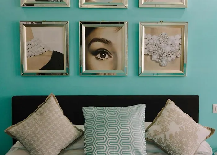 Гостевой дом The B Place Cola Рим