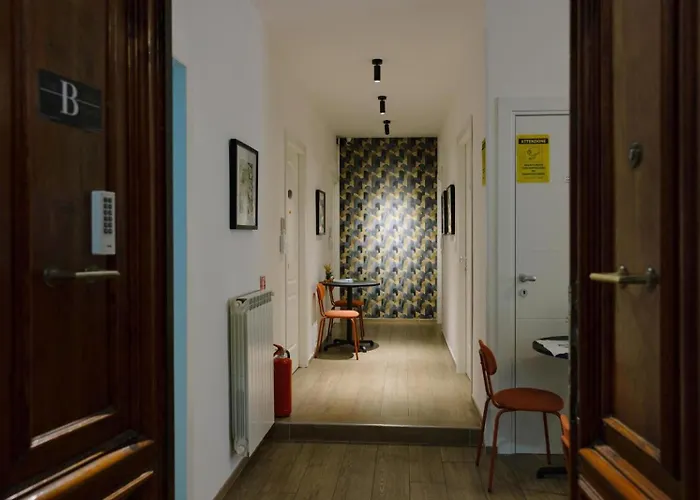 The B Place Cola Гостевой дом Рим