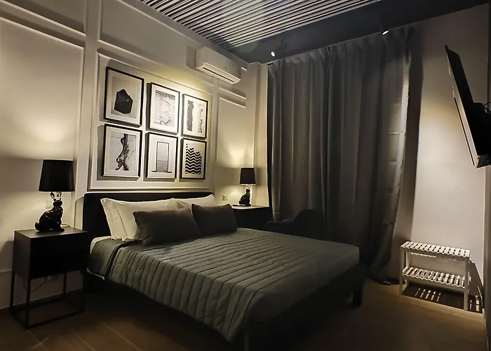 The B Place Cola 4* Rom