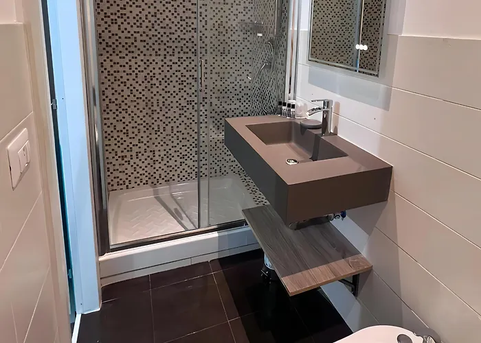 The B Place Cola Pensionat Rom