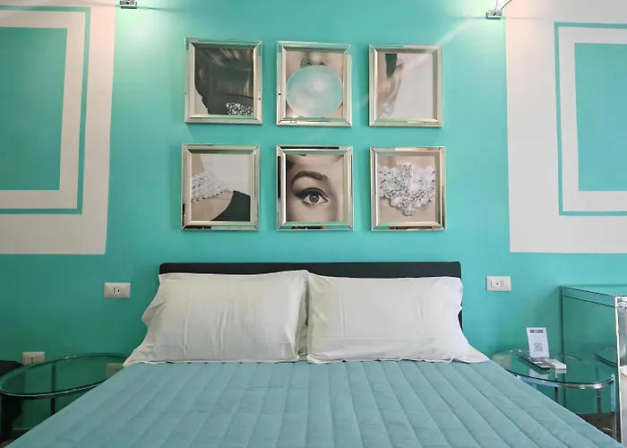 The B Place Cola Rom