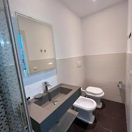 The B Place Cola Guest house Rome