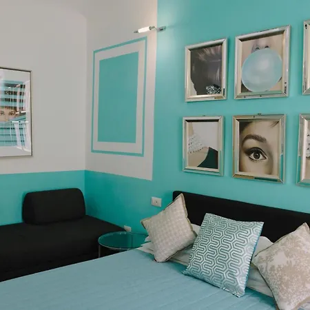 The B Place Cola Rome